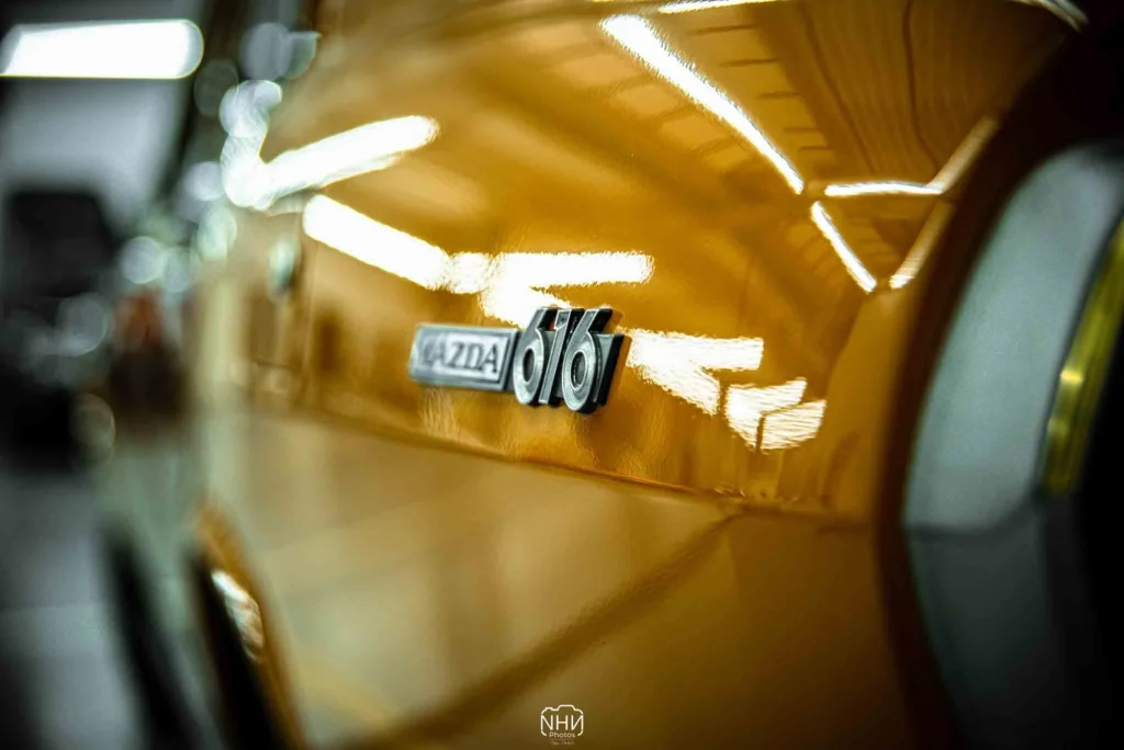 Automobile — photographie de Nam Pesesse