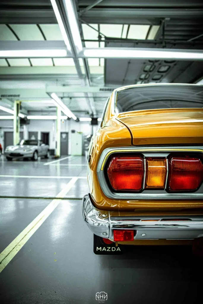 Automobile — photographie de Nam Pesesse