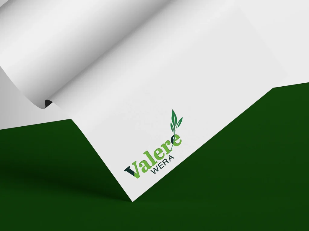 Carte verte et blanche portant le logotype Valère Wera