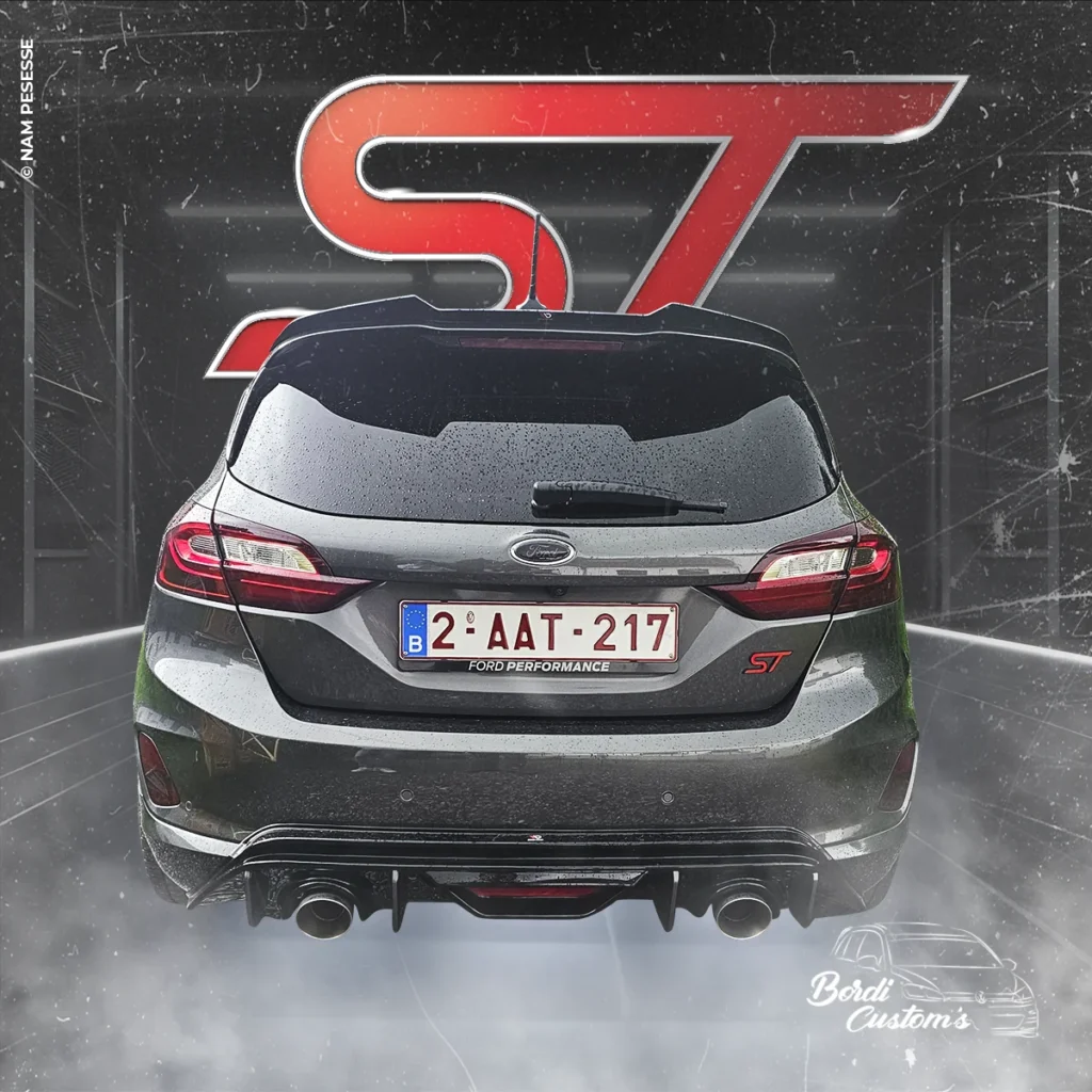 Composition graphique autour d’une Ford Fiesta ST noire