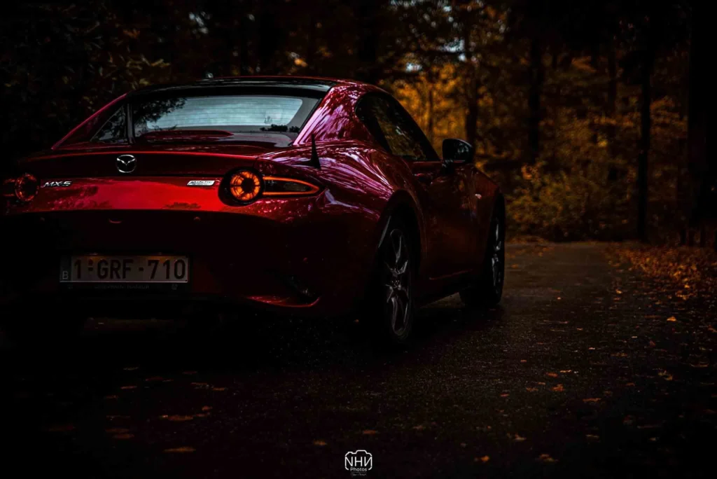 Automobile — photographie de Nam Pesesse